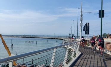 cycling to Venezia